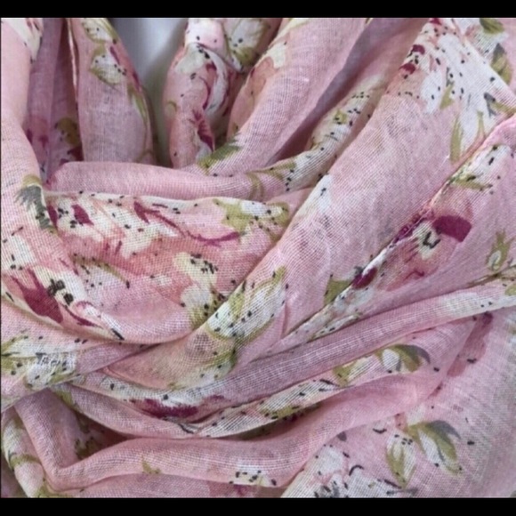 NWT HOPELESS ROMANTIC infinity scarf GIFT TRENDING - Picture 8 of 10